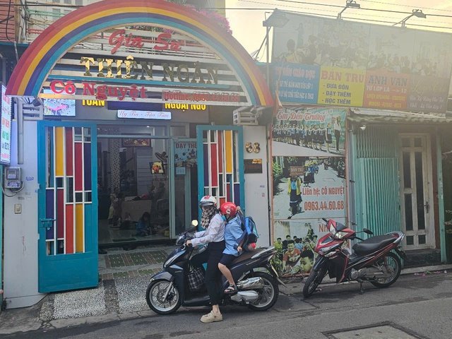 TIẾNGNÓNG: DÙ ĐÃ CẤM DẠY THÊM, HỌC THÊM VẪN RÙM RÌ TRÁI PHÁP LUẬT!