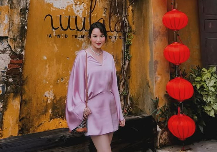 HƠN 1 NĂM GIẤU MẶT, HOT MOM PRIMMY TRƯƠNG GÂY CHU MÙA TRONG HÀNH TRÌNH DỄ THƯƠNG CÙNG CON TRAI TẠI KHÁCH SẠN SIÊU SANG!