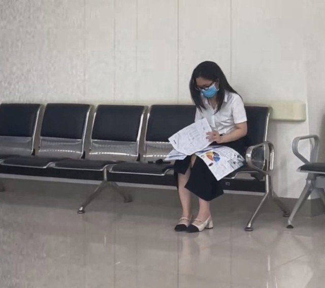 CHỈ VỚI MỘT GIỌT NƯỚC MẮT, CUỘC SỐNG CỦA CÔ GÁI 23 TUỔI ĐÃ BỊ XÁO TRỘN VÌ BỆNH HIỂM NGHÈO!