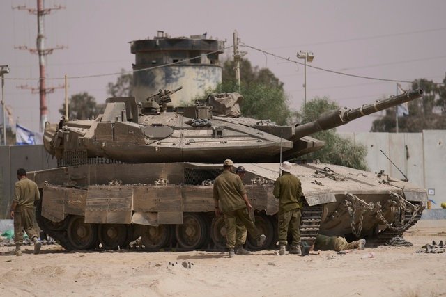 TIN NÓNG TRUNG ĐÔNG NĂM MỚI: AI SẼ KIỂM SOÁT CUỘC CHIẾN HẬT NHÂN ĐANG NỔI BẬT?