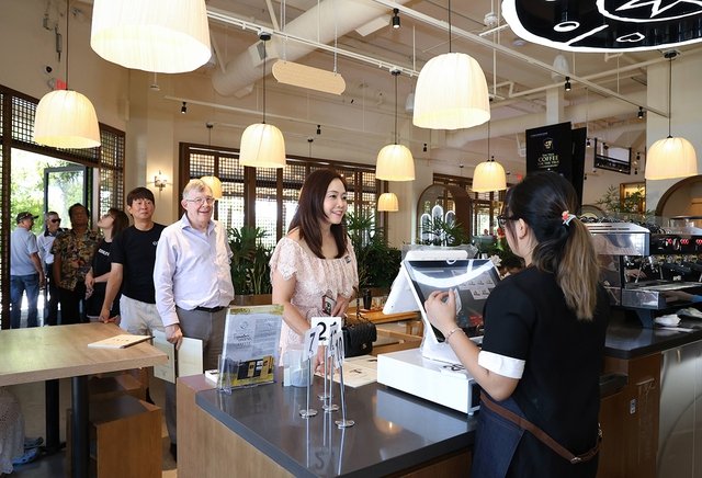 TRUNG NGUYÊN E-COFFEE ĐANG BỨT PHÁ RA TOÀN CẦU VỚI HƠN 1000 CỬA HÀNG VÀ VĂN HÓA CÀ PHÊ VỀ ĐẾN MỌI NƠI!