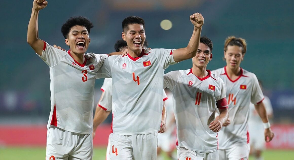 U.23 VIỆT NAM MỞ RẠNG VƯƠN LÊN ĐẦU BẢNG B GIẢI U.23 ĐÔNG NAM Á!