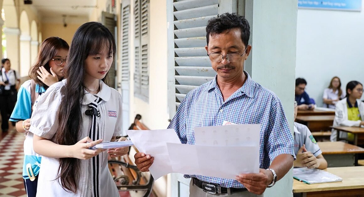 KỲ THI TỐT NGHIỆP THPT 2025: CƠ HỘI VÀ THÁCH THỨC TRONG ĐỀU CHUYỂN ĐỊA HÌNH VỚI NHIỀU ĐIỀU BẤT NGỜ!