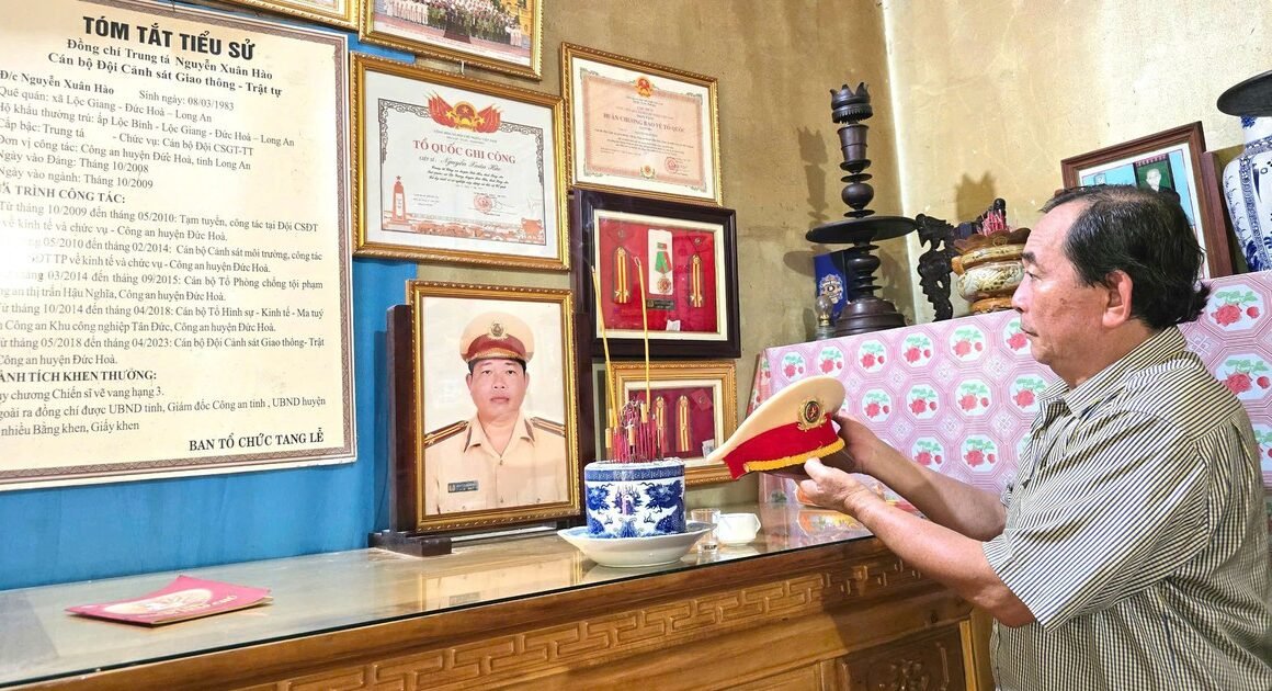 NGHỀ NGHIỆP CHẾT CHO ĐẨY CÙNG KHÁT VỌNG BẢO VỆ TỐ QUỐC TRƯỚC NIỀM TIN THẾ HỆ TRẺ