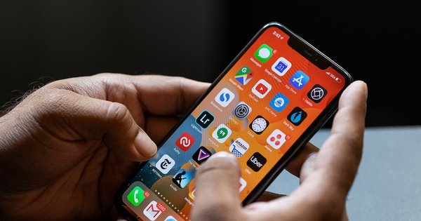 BẠN ĐÃ MẮC BẢY CÁCH DÙNG IPHONE SAI LẦM NHIỀU NGƯỜI KHÔNG BIẾT?