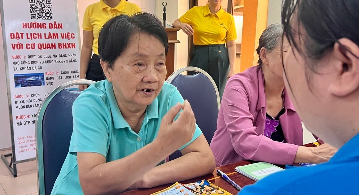 KHÁCH HÀNG TRÊN 60 TUỔI TẠI TP.HCM SẮP ĐƯỢC HỖ TRỢ 100% CHI PHÍ BẢO HIỂM Y TẾ!