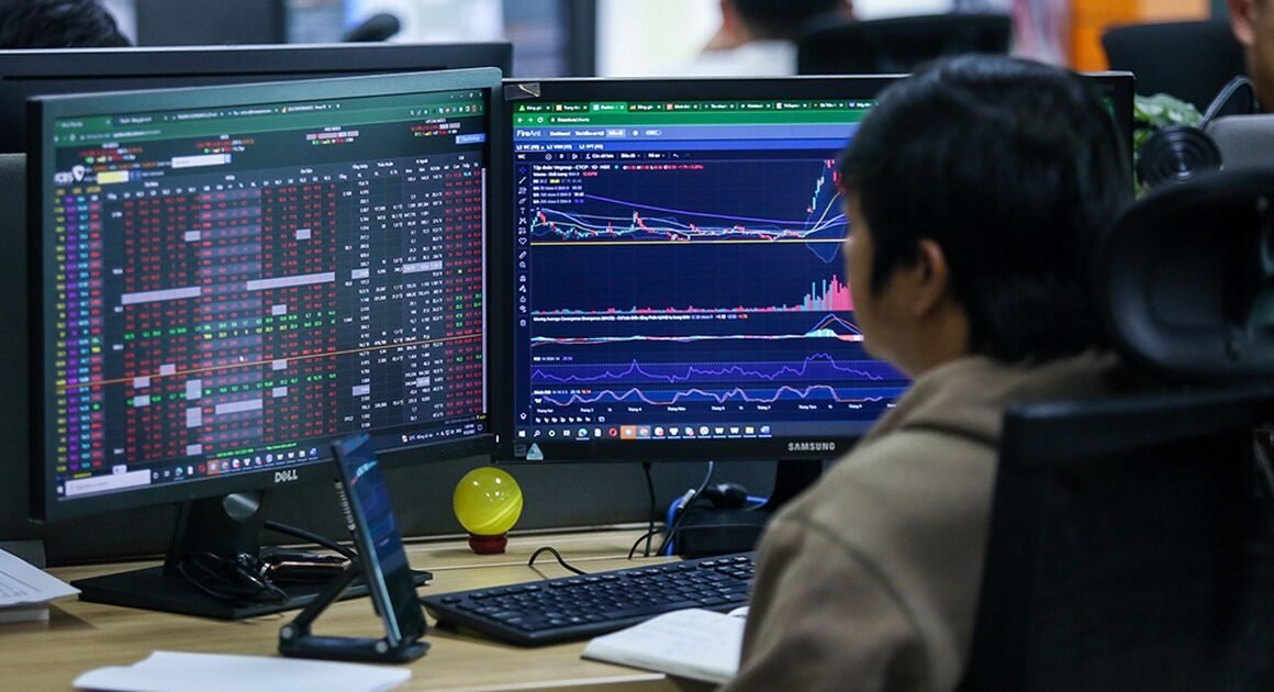 KHÁM PHÁ BƯỚC ĐỘT PHÁ MỚI TRONG GIAO DỊCH CHỨNG KHOÁN: ỨNG DỤNG VẬN HÀNH TRƯỚC RỒI ĐẾN GIAO DỊCH TRONG NGÀY!
