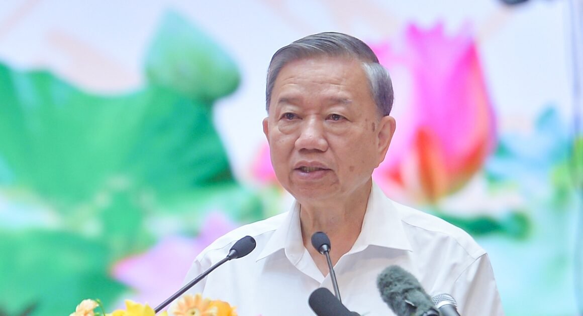 DỰ KIẾN, BAN CHẤP HÀNH TƯ ĐẢNG KHÓA XIV SẼ GỒM 200 ĐỒNG CHÍ: AI SẴN SÀNG TRỞ THÀNH “NGƯỜI ĐỨNG ĐẦU”?