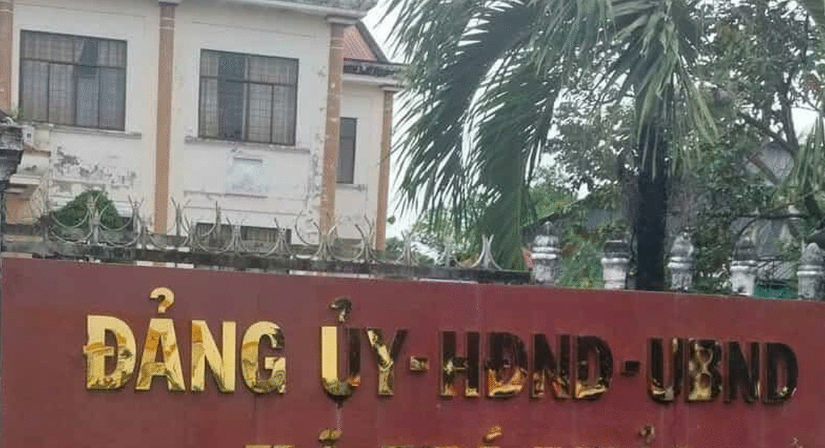 DÙ BỊ KHỞI TỐ TỪ THÁNG 4.2025, BỊ CAN HUỲNH NGHĨA VẪN ĐƯỢC BỐ TRÍ VỀ CÔNG TÁC SAU KHI CÁC ĐƠN VỊ HÀNH CHÍNH CẤP HUYỆN GIẢI THỂ!