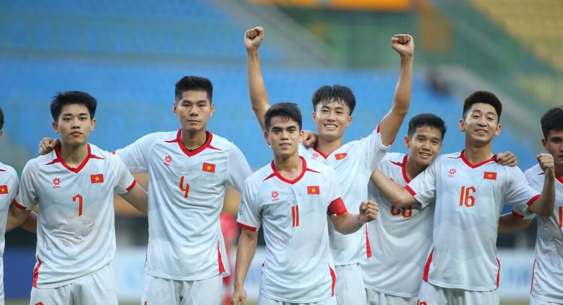 U.23 VIỆT NAM ĐẤU CHIẾN CHỦ NHẬT TRONG TRẬN CHUNG KẾT LỊCH SỬ: BẢO VỆ NGỌC VIỆT, ĐÒI MẠN MỘN TRẢ NỢ ĐẢO VÀ KỶ LỤC ĐẶC BIỆT