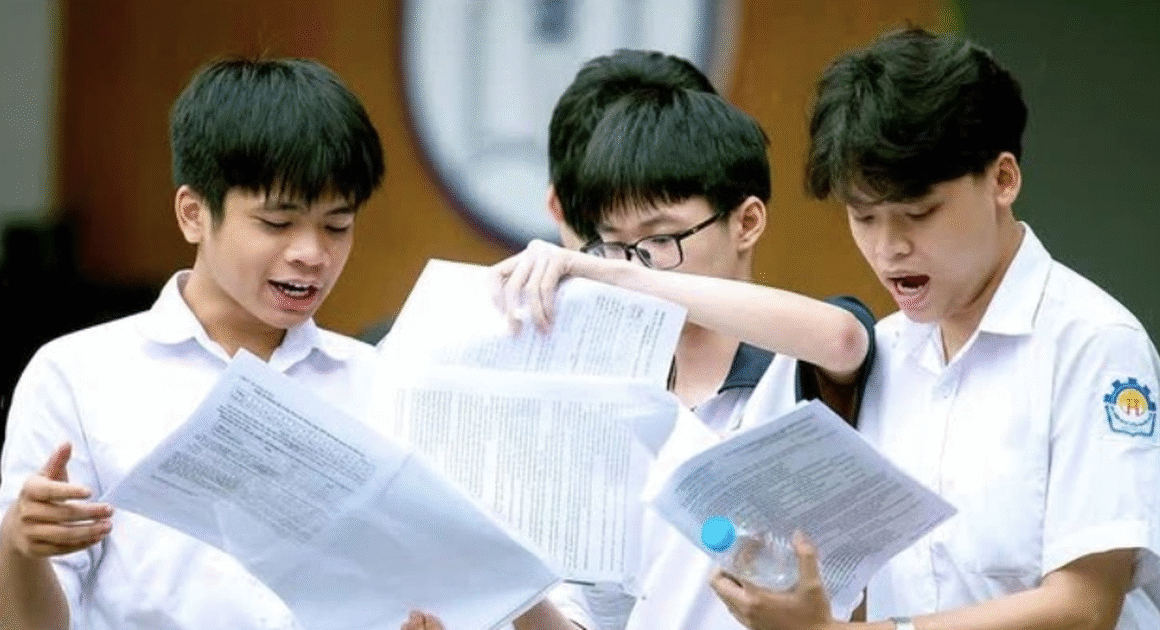 ĐIỂM SÀN XÉT TUYỂN NĂM 2025 ĐỔI THAY GÌ?