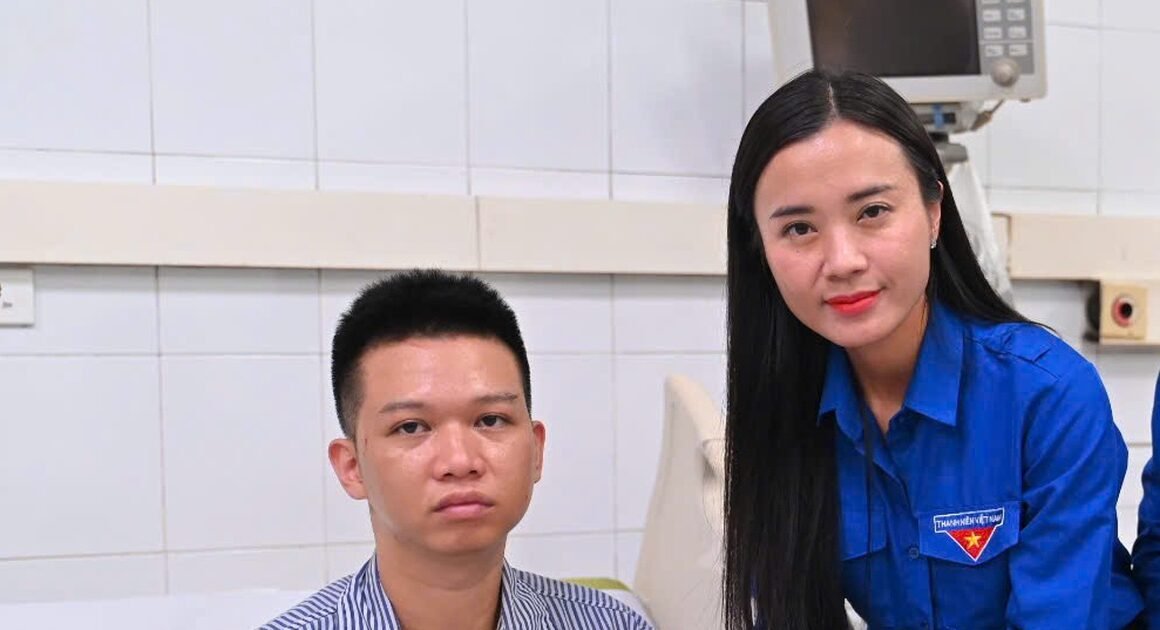 KHẨN CẤP: THANH NIÊN DŨNG CẢM GIẢI CỨU MẸ VÀ KHÁCH DU LỊCH TRONG VỤ LẬT TÀU HẠ LONG, NHÀ NƯỚC VINH DANH TỊCH THỰC!