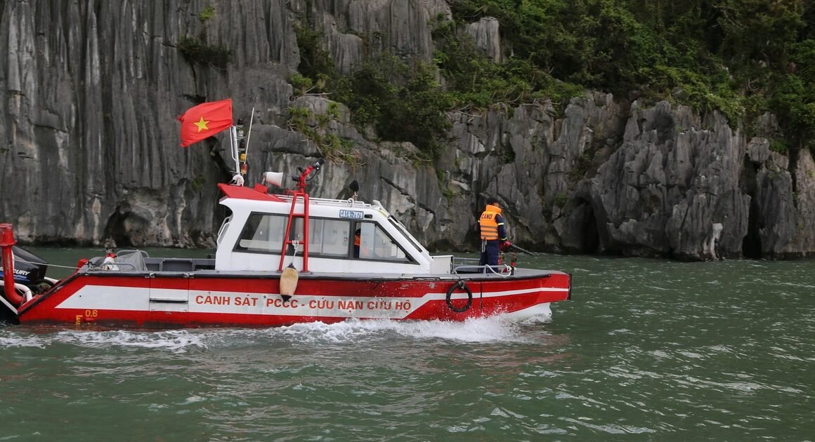 TÌM RÚT SỰ THẬT VỀ NẠN ĐƠN ĐẶC BIỆT TRÊN VỊNH HẠ LONG!