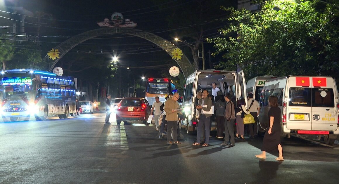 DƯỜNG VẬN CHUYỂN CÁN BỘ PLEIKU – QUY NHƠN BỊ DỪNG VÌ NHIỀU VẤN ĐỀ NẮM TRỌN SỰ THẬT!