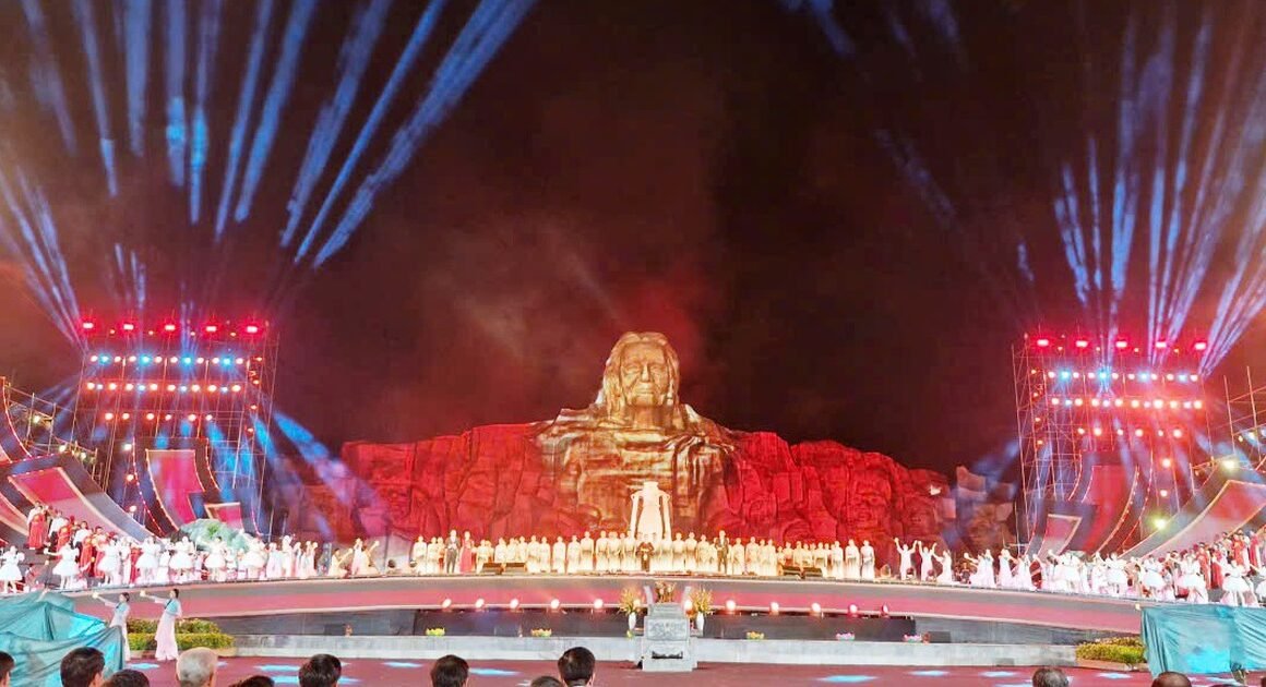 KHÁM PHÁ HÀO HÙNG VÀ GIAN KHỔ CỦA DÂN TỘC TRONG CHƯƠNG TRÌNH BẢN HÙNG CA BẤT DIỆT!