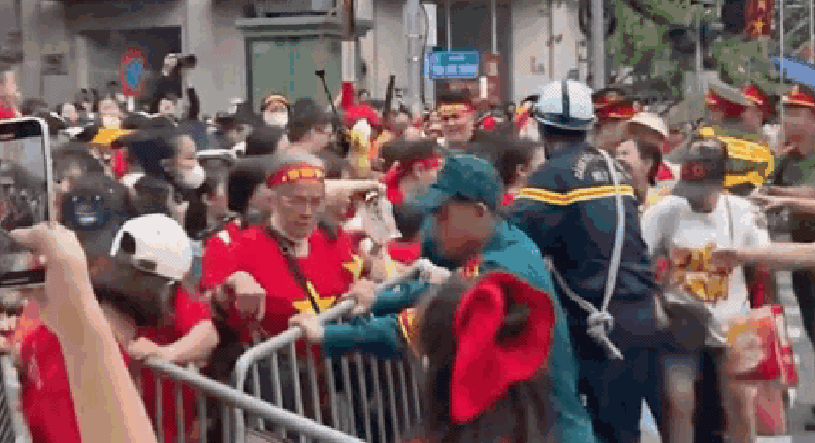 NHỮNG HÌNH ẢNH ĐƯỢC GHI NHẬN SAU LỄ DIỄU BINH VÀ DIỄU HÀNH A80: NIỀM TỰ HÀO VÀ GÓC NHÌN KHÓ NGỜ