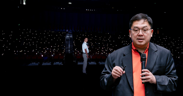 NỘI DUNG BIỂN FLASH SÁNG NAY KHIẾN AI CÓ MẶT CẢM ĐỘNG SÂU SẮC VÀ GÂY HẤP DẪN!