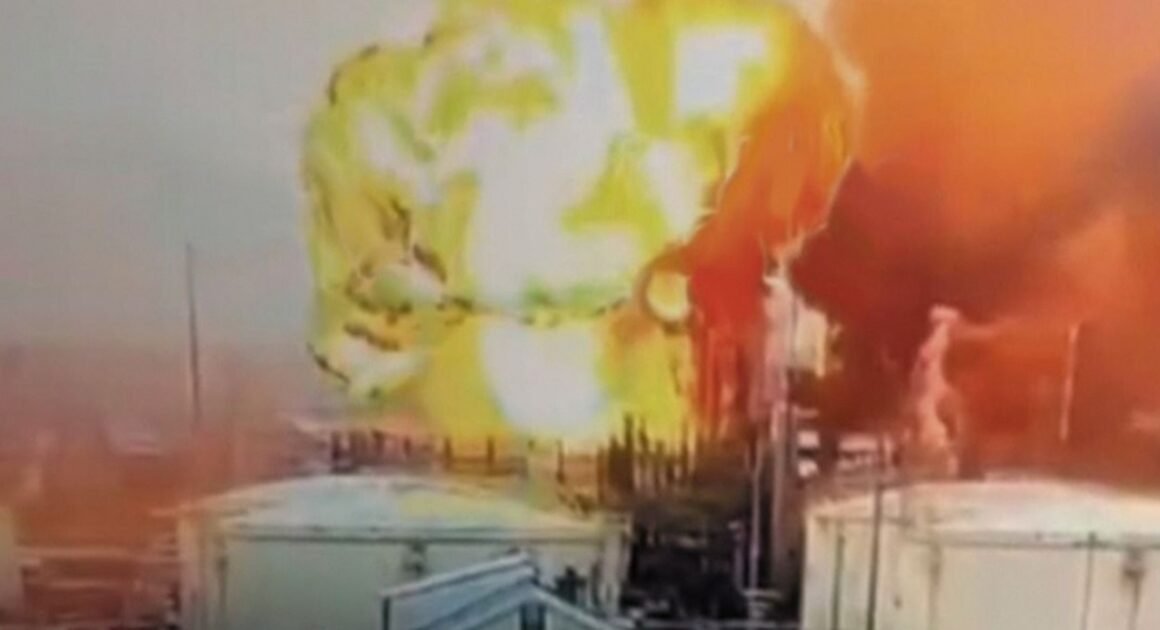 MÁY BAY KHẨN CẤP HẠ CÁNH TẠI ESTONIA SAU BÚT TỨC TẤN CÔNG TẠI ST.PETERSBURG