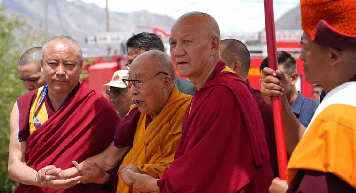 AI CHỦ TRƯƠNG CỦA TRUNG QUỐC SẼ CHỊU TRÁCH NHIỆM CHỌN NGƯỜI KẾ NHIỆM ĐẠI ĐỨC LẠT MA?