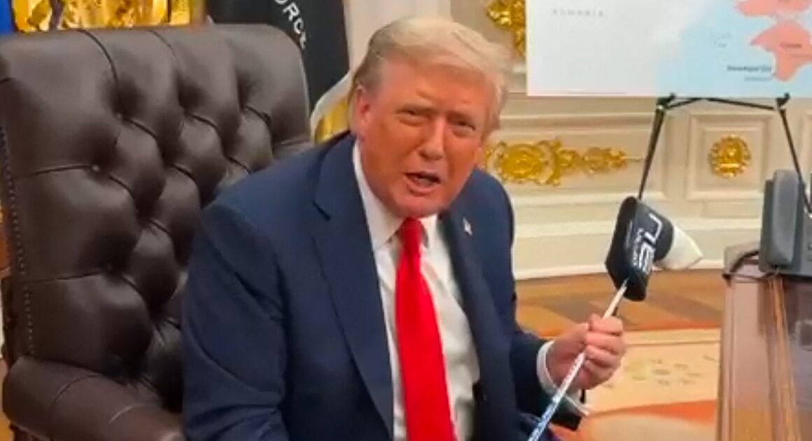 TỔNG THỐNG UKRAINE TẶNG GẬY GOLF CHO ĐỐI TÁC MỸ TRONG CHUYẾN THĂM ĐẶC BIỆT TẠI NHÀ TRẮNG!