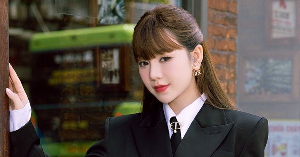 SỰ TRỞ LẠI CỦA QUỲNH KOOL TRONG GIỜ VÀNG GÂY XÔI XÁO TRONG CỘNG ĐỒNG NGHỆ THUẬT