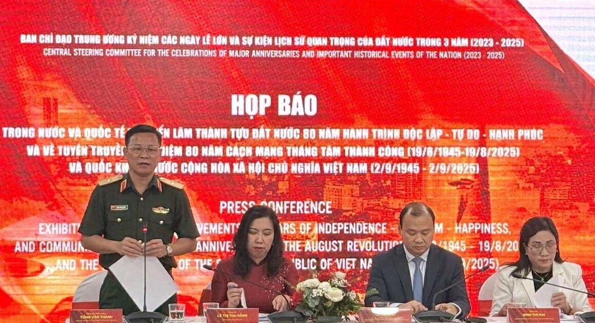 TRUNG QUỐC SẮP GỬI ĐỒN QUÂN THAM GIA DIỄU HÀNH TẠI VIỆT NAM, ĐẨY NỐI CHIẾC GẦN GŨI ĐẶC BIỆT!