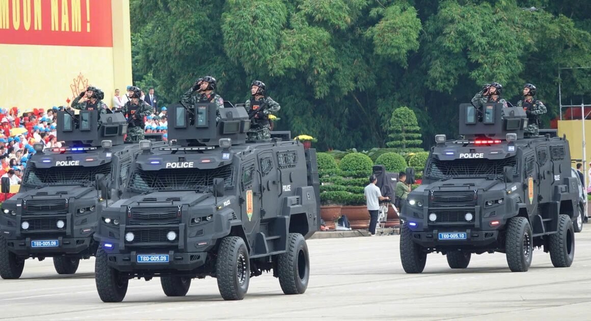 KHÁM PHÁ DÀN KHÍ TÀI CỰC ‘CHẤT’ CỦA LỰC LƯỢNG CÔNG AN NHÂN DÂN TRONG ĐIỆU BINH CHÀO MỪNG 80 NĂM CÁCH MẠNG THÁNG TÁM VÀ QUỐC KHÁNH 2.9!