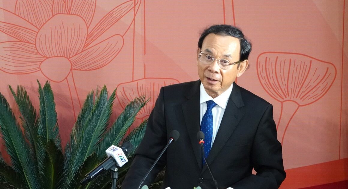 BÍ THƯ NGUYỄN VĂN NÊN MỞ CHIỀU VỊ TRÍ VIỆC LÀM ĐỂ GIẢI CƠN “VỪA THỪA VỪA THIẾU” TẠI TP.HCM!