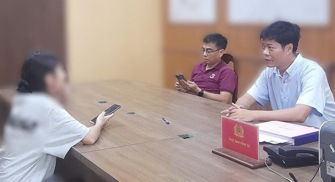 PHÁT HIỆN BÉ GÁI BỊ BẮT CÓC KHỎI NHÓM NGƯỜI LẠ, CÔNG AN CÔNG BỐ KẾT THÚC HÀNH TRÌNH AN TOÀN