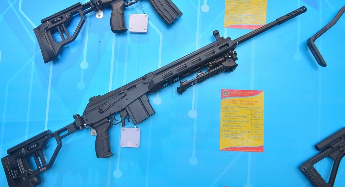 KHÁM PHÁ LOẠI SÚNG BẮN TỈA MỚI NHẤT ĐƯƠC SẢN XUẤT BỞI TỔNG CỤC CÔNG NGHIỆP QUỐC PHÒNG VÀ CÔNG CHIẾU TẠI TRIỂN LÃM ĐẤT NƯỚC ĐANG DIỄN RA TẠI HÀ NỘI!