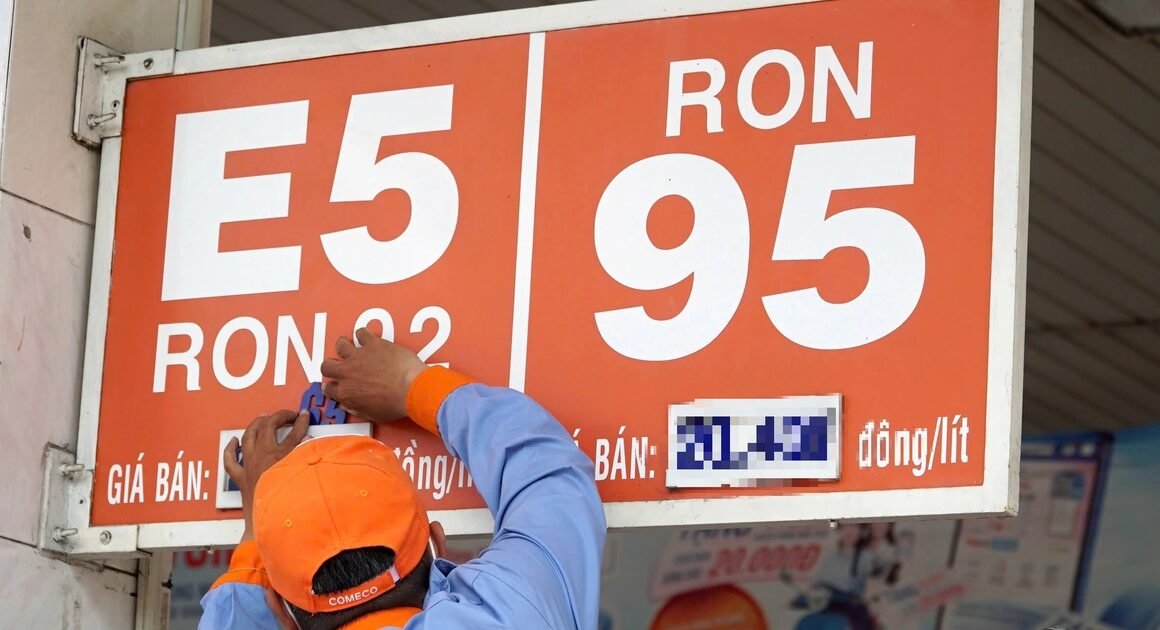 SẮP ĐẾN, XĂNG E10 SẼ THAY THẾ HOÀN TOÀN XĂNG CỔ ĐIỂN TRÊN TOÀN QUỐC TỪ 1.1.2026!