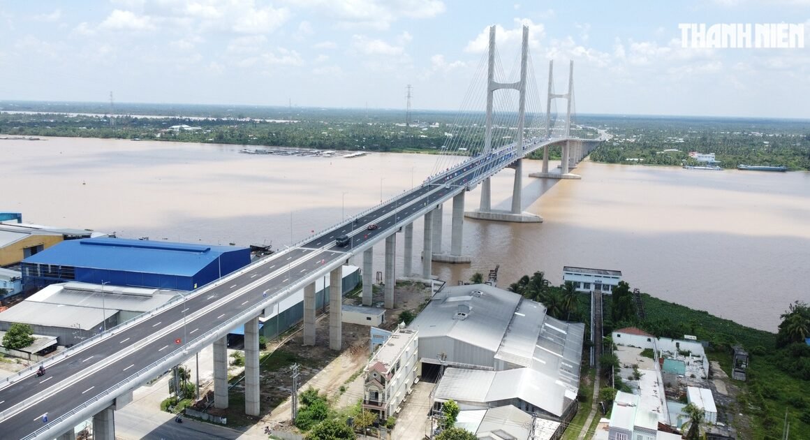 OÀNH NGỢT HẸN ĐỢI, SỰ KIỆN LỊCH SỬ TẠI CẦU RẠCH MIỄU 2 ĐANG BÙNG NỔ!