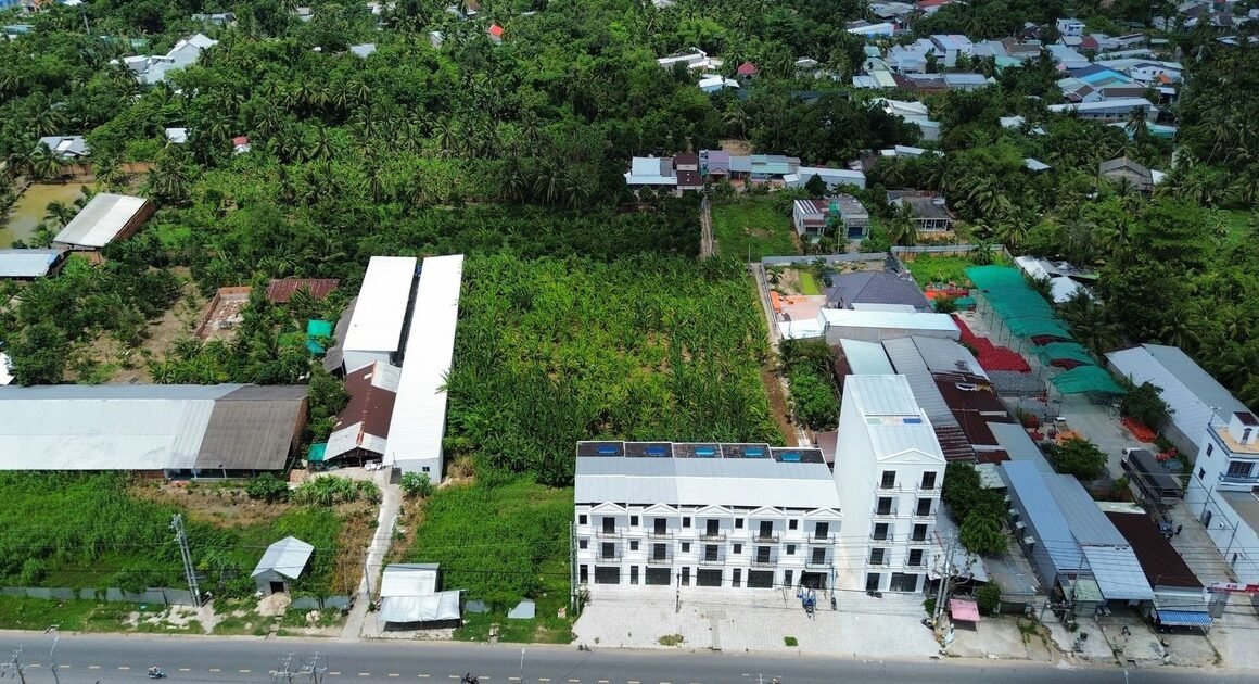 BẤT NGỜ TRONG XỬ LÝ VI PHẠM ĐẤT CÔNG LONG HỒ: CÓ CHỐT, AI ĐÁNG LO!