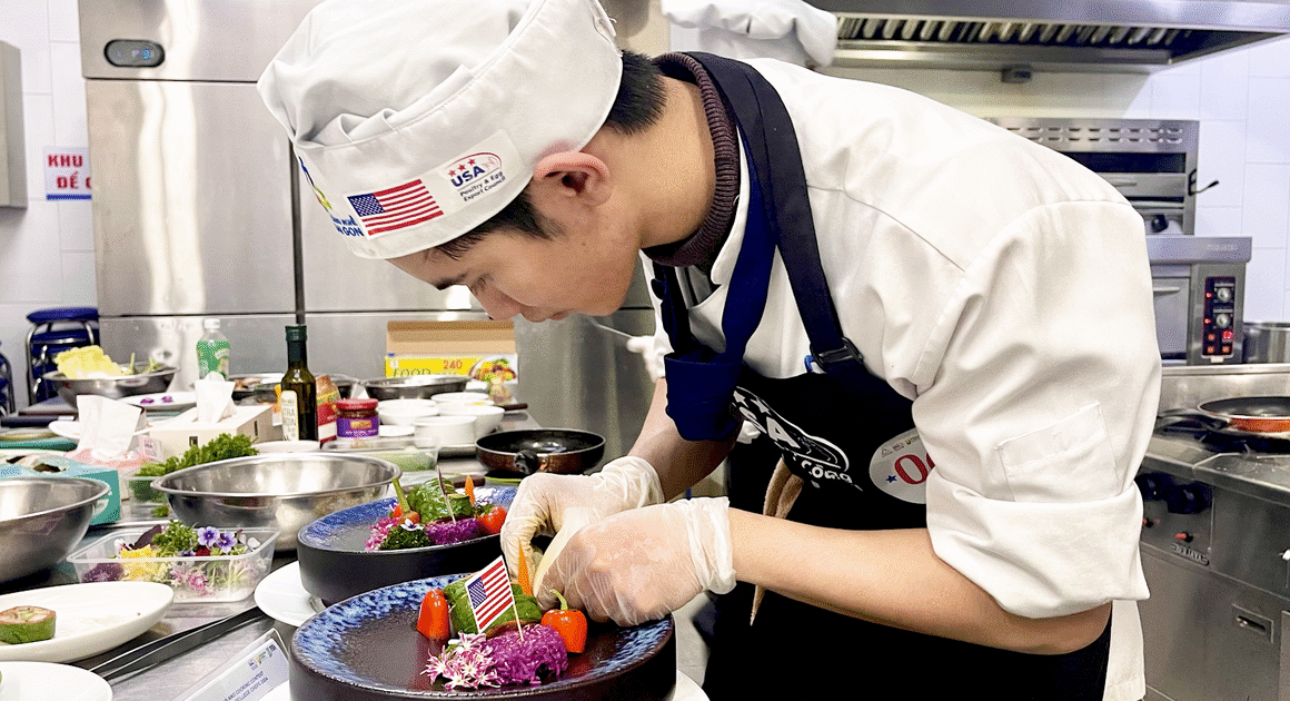 NGÀNH NGHỀ HOT NHẤT 2025 ĐANG HỨNG HỨC SĂN TÌM NHÂN LỰC NGAY TỪ KHI HỌC ĐẠI HỌC!