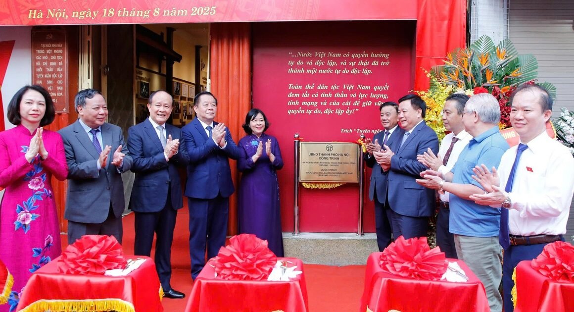KHÁM PHÁ NƠI CHỐN CỦA LỊCH SỬ VỚI BIỂN KHÁN GIẢI NGUYỆN VỀ Địa chỉ viết nên Tuyên ngôn Độc lập của Hồ Chí Minh!