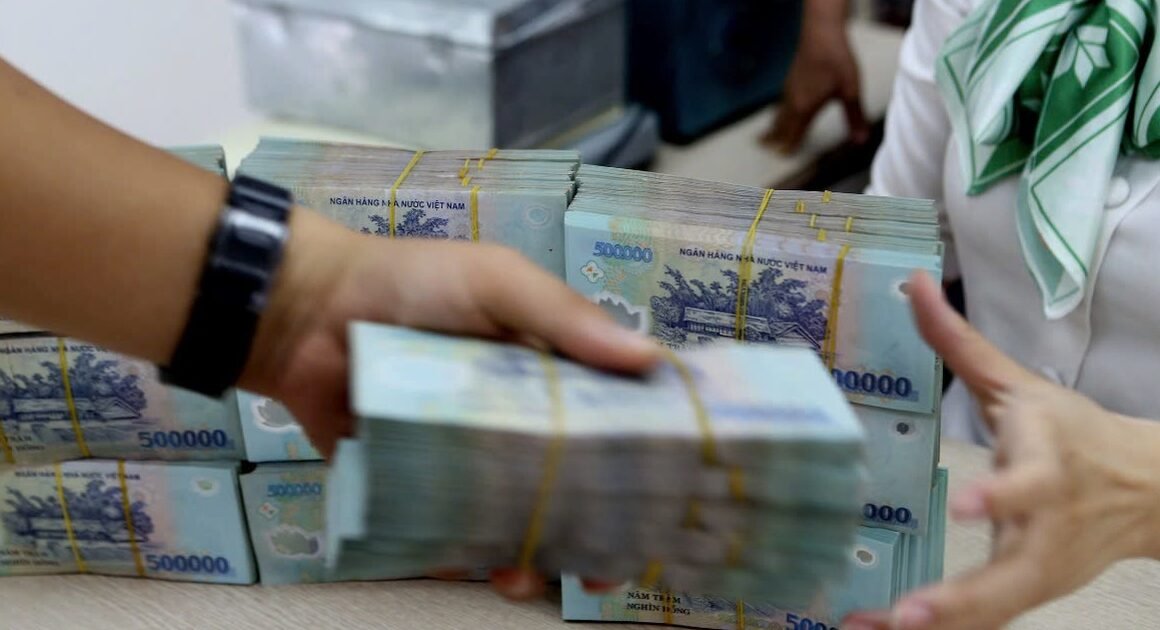 CÙNG KHÁM PHÁ TẠI SAO ĐỀ XUẤT NÂNG MỨC DOANH THU MIỄN THUẾ LÊN 1 TỶ ĐỒNG/NĂM SẼ CÓ ẢNH HƯỞNG RA SAO CHO HỘ KINH DOANH!