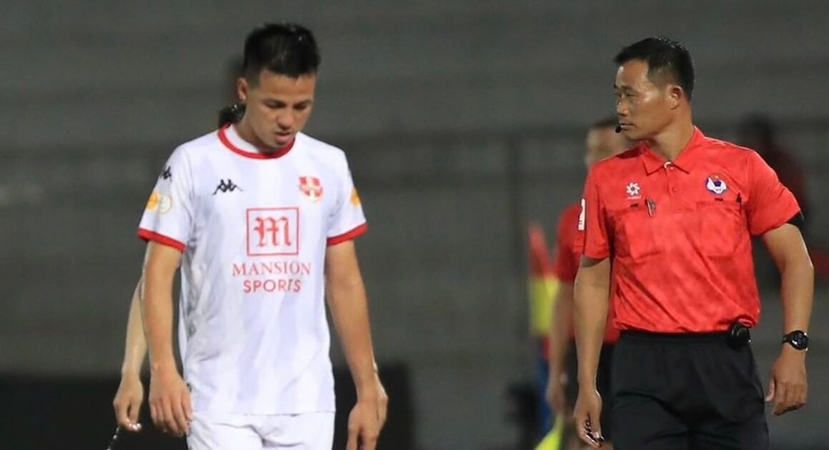 BẤT NGỜ TRÂN TRỌNG TÀI TRẬN ĐỐI DIỆN VỚI NGHỊCH CẢM QUA ĐỜI.