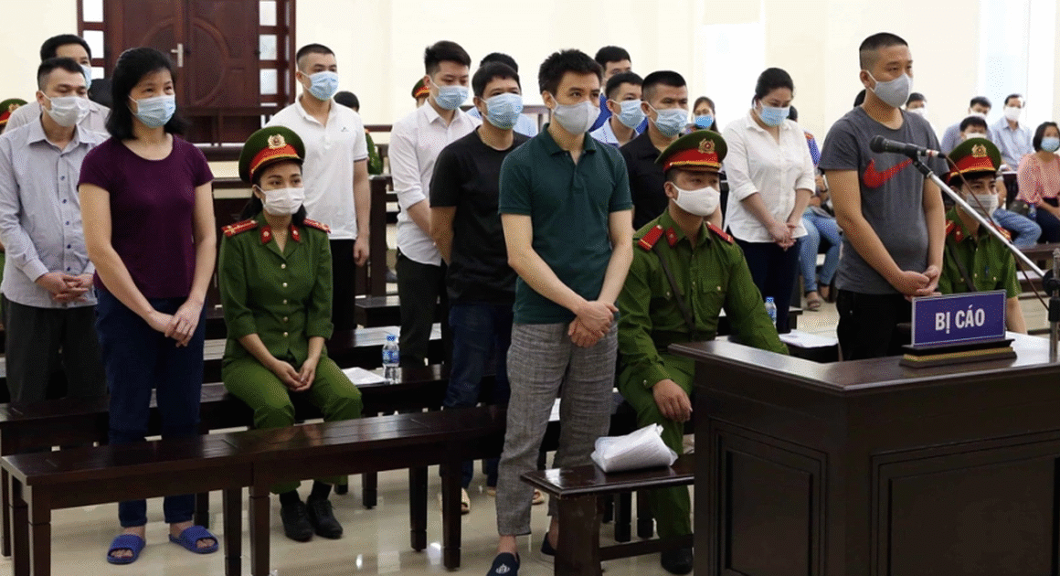 CHỦ TỊCH, GIÁM ĐỐC VÀ KẾ TOÁN TRƯỞNG CÔNG TY BỊ TÒA ÁN ÁN TỪ VÌ BÁN BỐN CHIẾC ĐiỆN THOẠI ĐIỄN TUYỀN TỔNG CỘNG HƠN 10 TRIỆU ĐÔ LA!