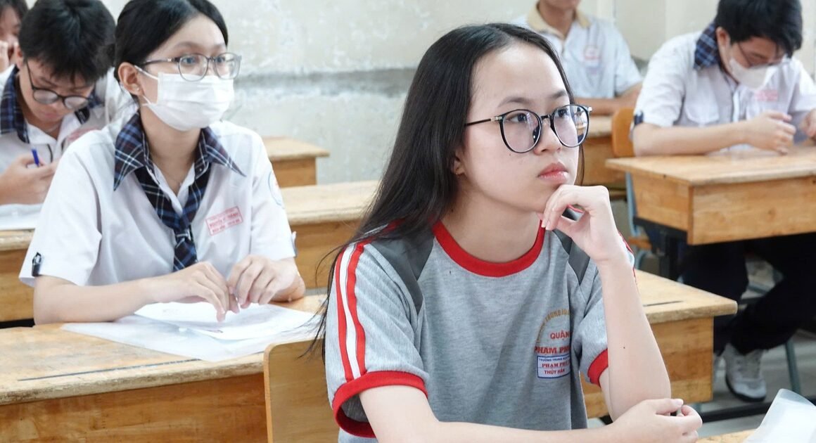 ĐIỂM CHUẨN NGÀNH CAO NHẤT TẠI ĐH KHOA HỌC TỰ NHIÊN TP.HCM NĂM 2025 ĐẠT 29,92 ĐIỂM—BẠN ĐÃ BIẾT ĐỦ CHƯA?