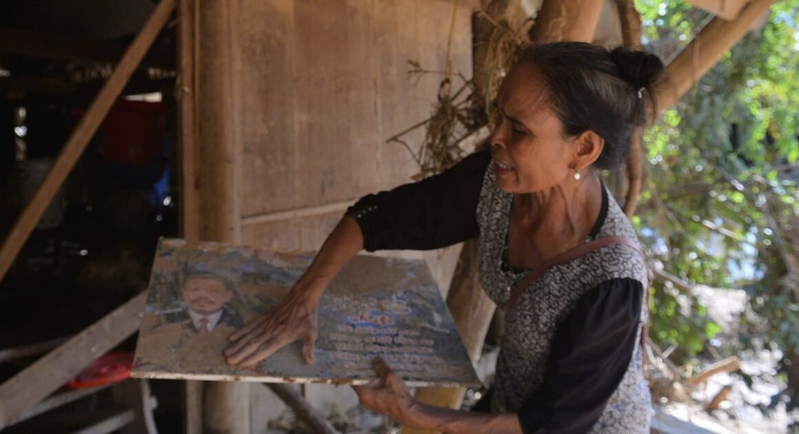 LŨ DỮ XẢY RA KHIẾN BẢN SUỐI LƯO CHẤN ĐỘNG, HÀNG CHỤC NGÔI NHÀ BỊ CUỐN TRÔI TRONG GIỌT NƯỚC MÀ KHÔNG AI NGỜ ĐẾN