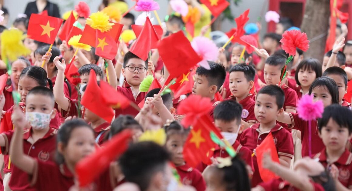 KHÁM PHÁ NGHỊ QUYẾT ĐỘT PHÁ PHÁT TRIỂN GIÁO DỤC, ĐẠO TẠO MỚI NHẤT ĐƯỢC BỘ CHÍNH TRỊ BAN HÀNH VÀO NGÀY 22.8!