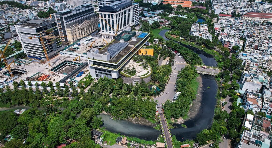 TRƯỜNG ĐẠI HỌC VĂN LANG ĐÒI BÀN TIỀN BẠC 8.909 M2, NHƯNG SỞ NÔNG NGHIỆP VÀ MÔI TRƯỜNG TP.HCM BÁO KHÔNG CÓ CƠ SỞ GIẢI QUYẾT!