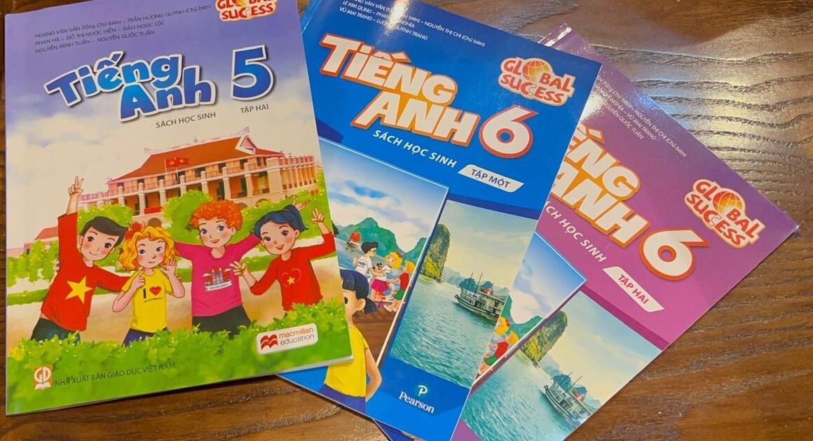 CHUẨN BỊ KIỂM TRA SÁCH TIẾNG ANH GIẢ CÓ MỰC ĐƯỢC PHÁT HIỆN TRONG NHIỀU TRƯỜNG HỌC KHÔNG NGỜ!