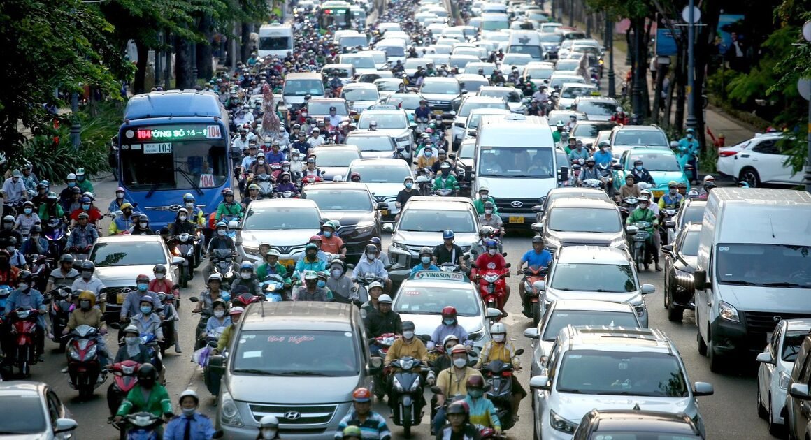 SẮP XẢY RA THAY ĐỔI LỚN VỀ THUẾ Ô TÔ TỪ NĂM 2027 VÀ 2028!
