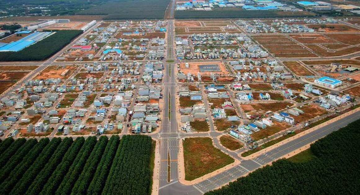CHUYỂN ĐƯỜNG BAY QUỐC TẾ RA LONG THÀNH: ĐƯỢC, MẤY CHUYÊN GIA CHỐI BỎ HOẶC CHỜ XEM?
