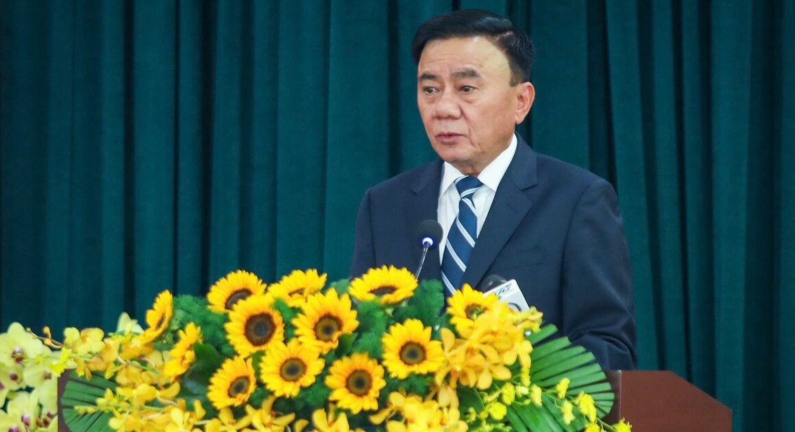 SỨC MẠNH VÀ VỊ TRÍ ĐỘT PHÁ CỦA TP.HCM LÀ GÌ ĐỂ ĐẢM BẢO VÀ THÚC ĐẨY PHÁT TRIỂN TOÀN DIỆN CẢ NƯỚC?