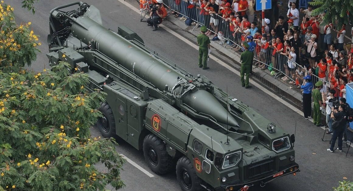 KHÔNG GIAN HÀ NỘI RÕ RÀNG RỢN RỢN VỚI HÀNG CHỤC TƯỚNG THỦ VŨ KHÍ CỦA QUÂN ĐỘI NHÂN DÂN VIỆT NAM TRONG BUỔI TỔNG DUYỆT DIỄU BINH A80!