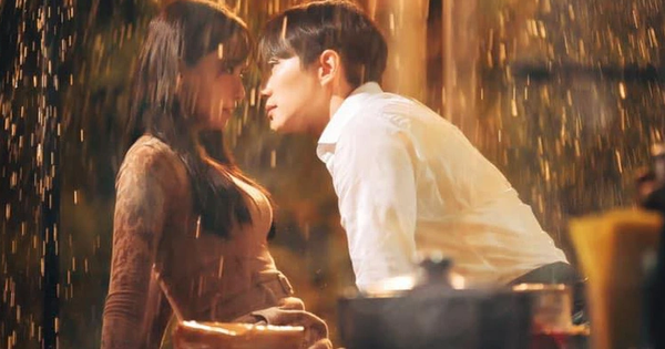 LIỆU YOONA VÀ LEE JUN HO THẬT SỰ CÓ TÌNH YÊU NGOÀI TRUYỀN HÌNH?