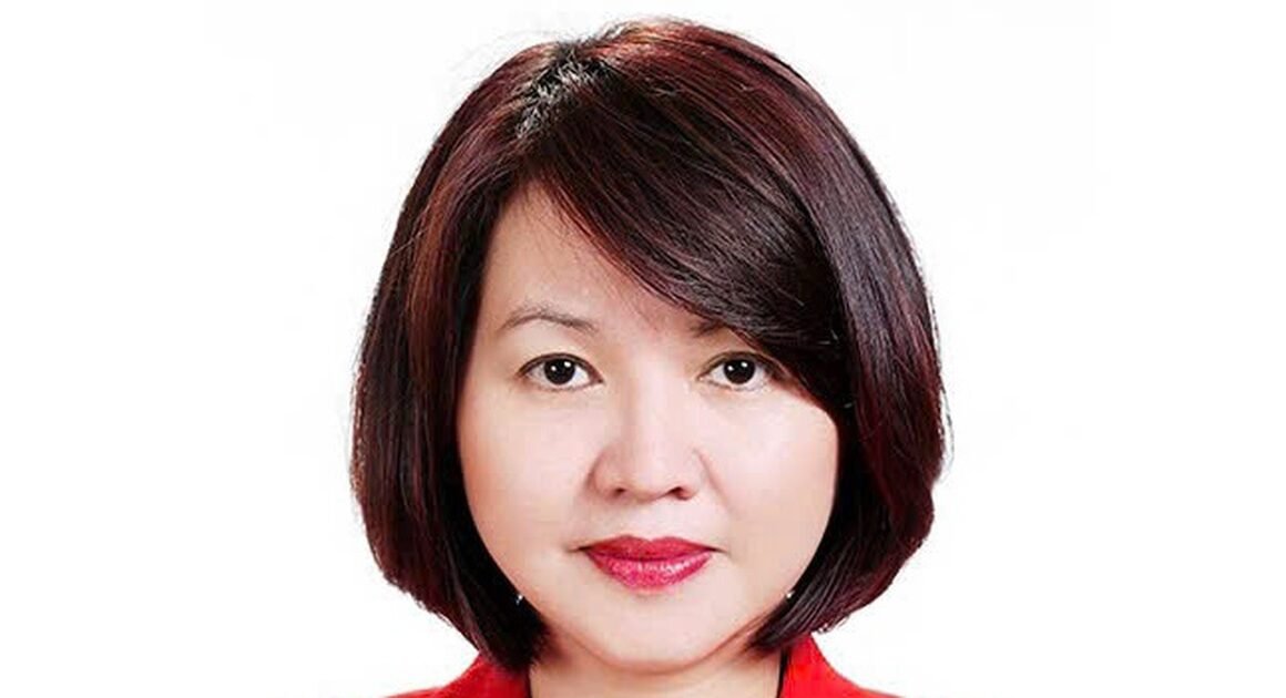 BÀ TRẦN VIỆT NGA, CỤC TRƯỞNG CỤC AN TOÀN THỰC PHẨM, BỊ ÉP VẬN NHẬN HỐI LỘ TRONG QUÁ TRÌNH CẤP PHÉP.