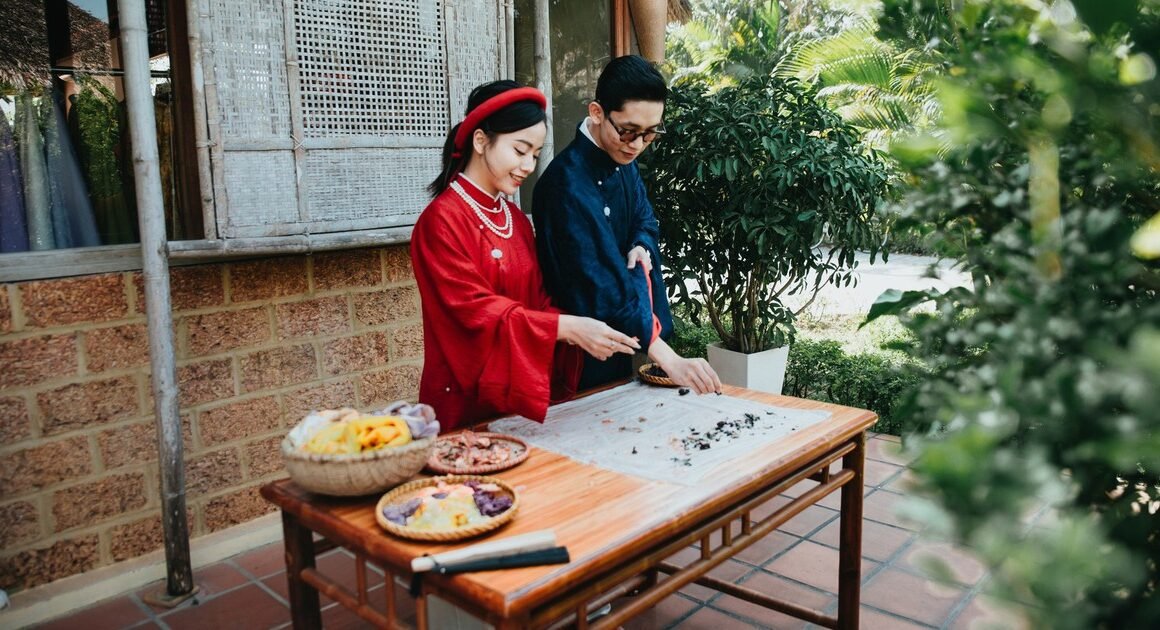 KHÁM PHÁ HÀNH TRÌNH CƯỚI HỎI TRUYỀN THỐNG VIỆT NAM ĐỘC ĐÁO KHÔNG GIAN TRIỂN LÀM NỔI BẬT TRUYỀN THỐNG ẨM THỰC VÀ NHIỆT HUYẾT